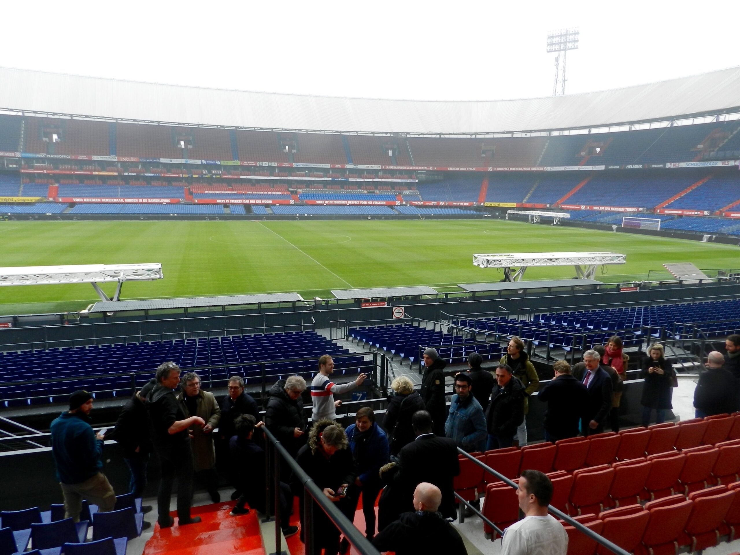 Football Makes History, los dragones vuelan a Rotterdam